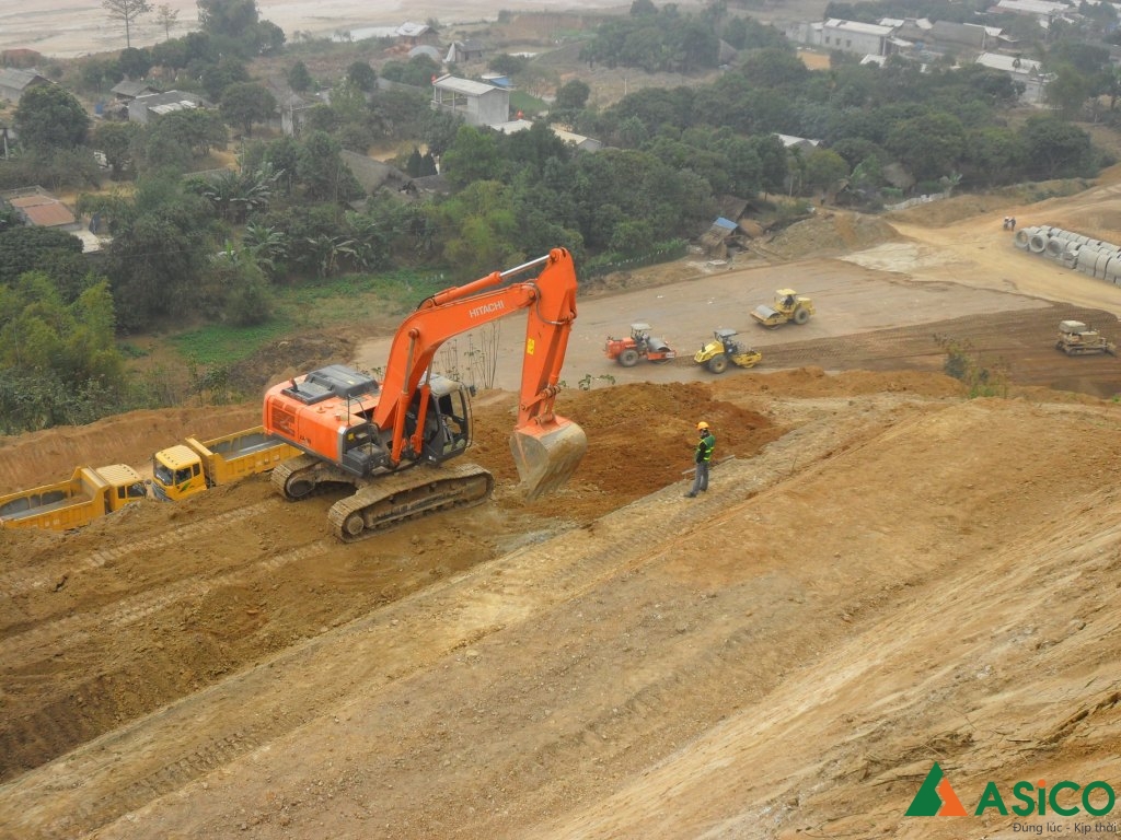 Đường cao tốc Nội Bài - Lào...